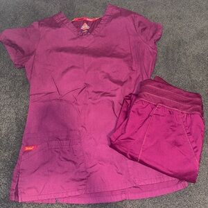 Dickies scrubs size small